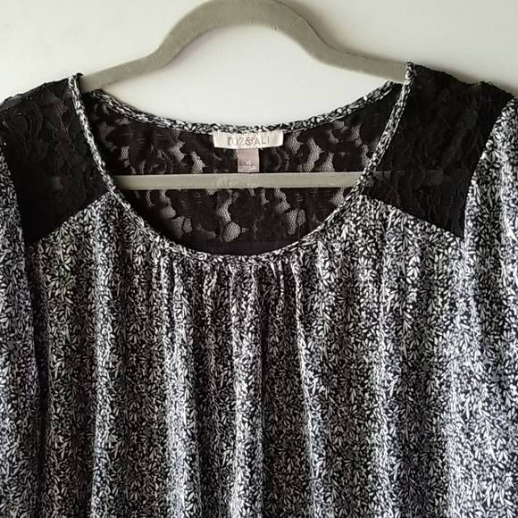 Top - Picture 3 of 5